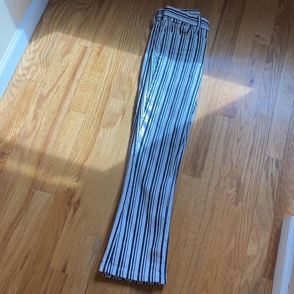 BDG Urban Outfitters Black & White Striped Lightweight Jeans - Picture 8 of 8